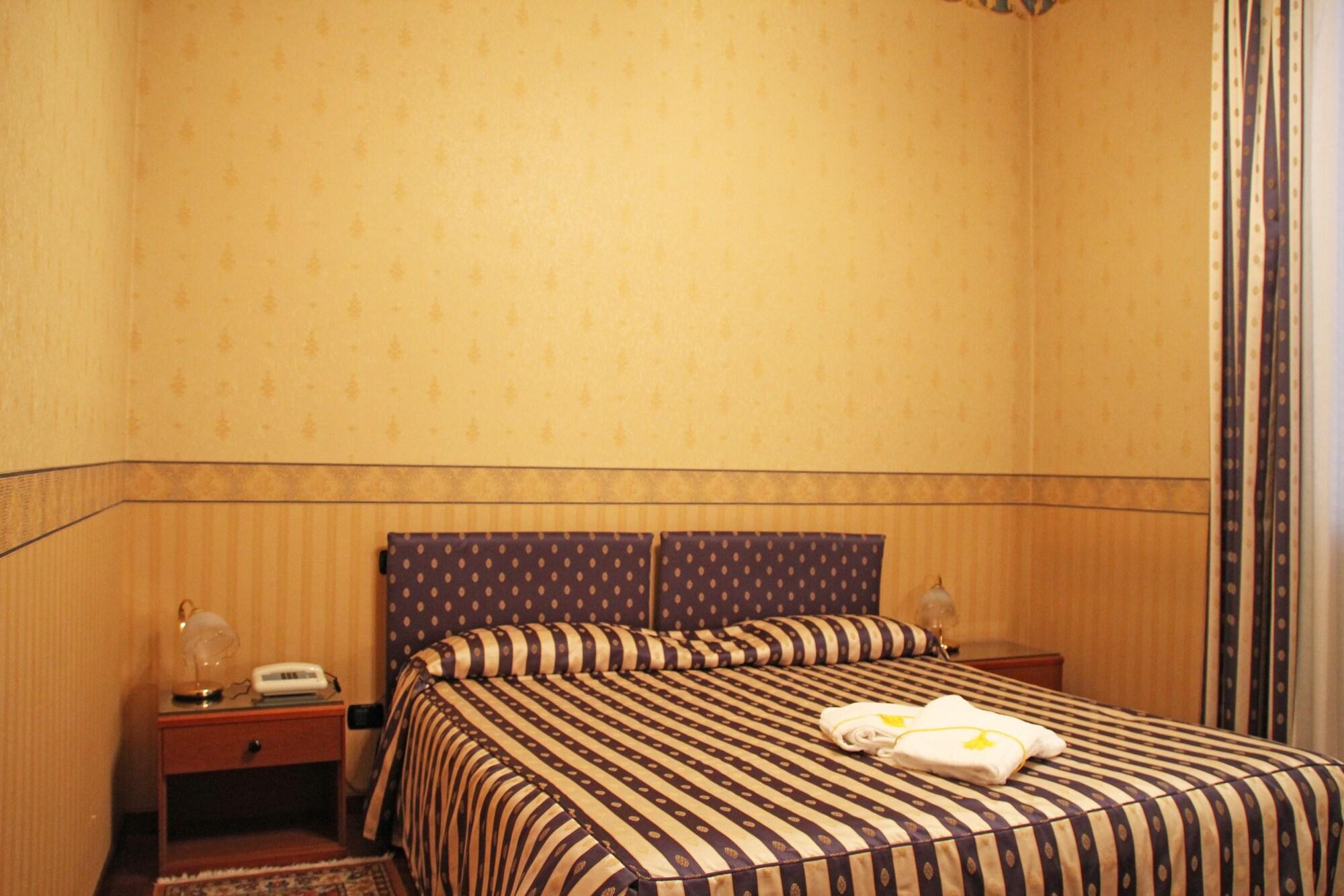 Albergo Ristorante Leon D'Oro Noventa di Piave Buitenkant foto