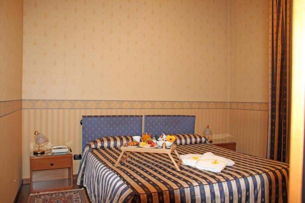 Albergo Ristorante Leon D'Oro Noventa di Piave Buitenkant foto