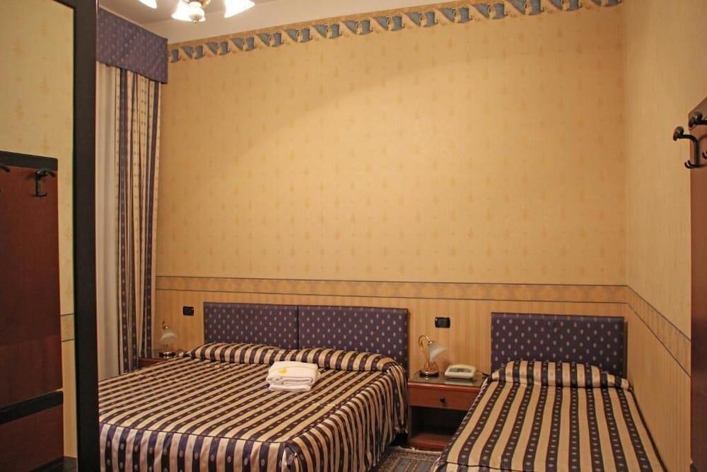 Albergo Ristorante Leon D'Oro Noventa di Piave Buitenkant foto