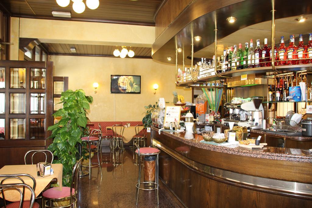 Albergo Ristorante Leon D'Oro Noventa di Piave Buitenkant foto