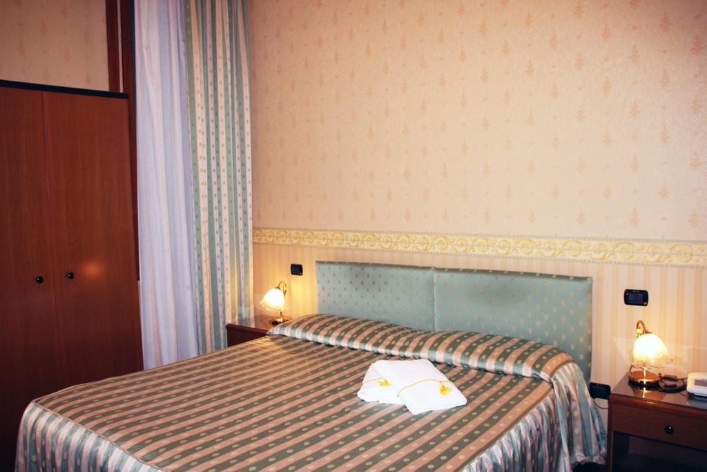 Albergo Ristorante Leon D'Oro Noventa di Piave Buitenkant foto