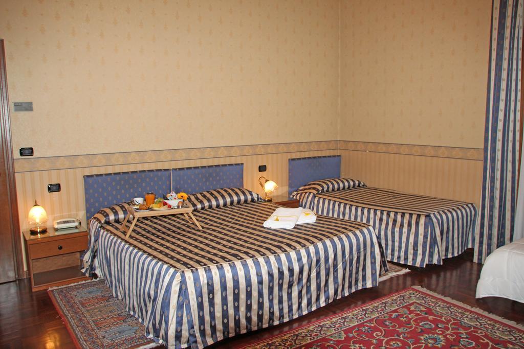 Albergo Ristorante Leon D'Oro Noventa di Piave Buitenkant foto