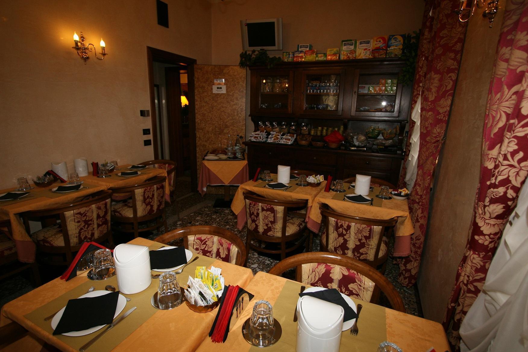 Albergo Ristorante Leon D'Oro Noventa di Piave Buitenkant foto