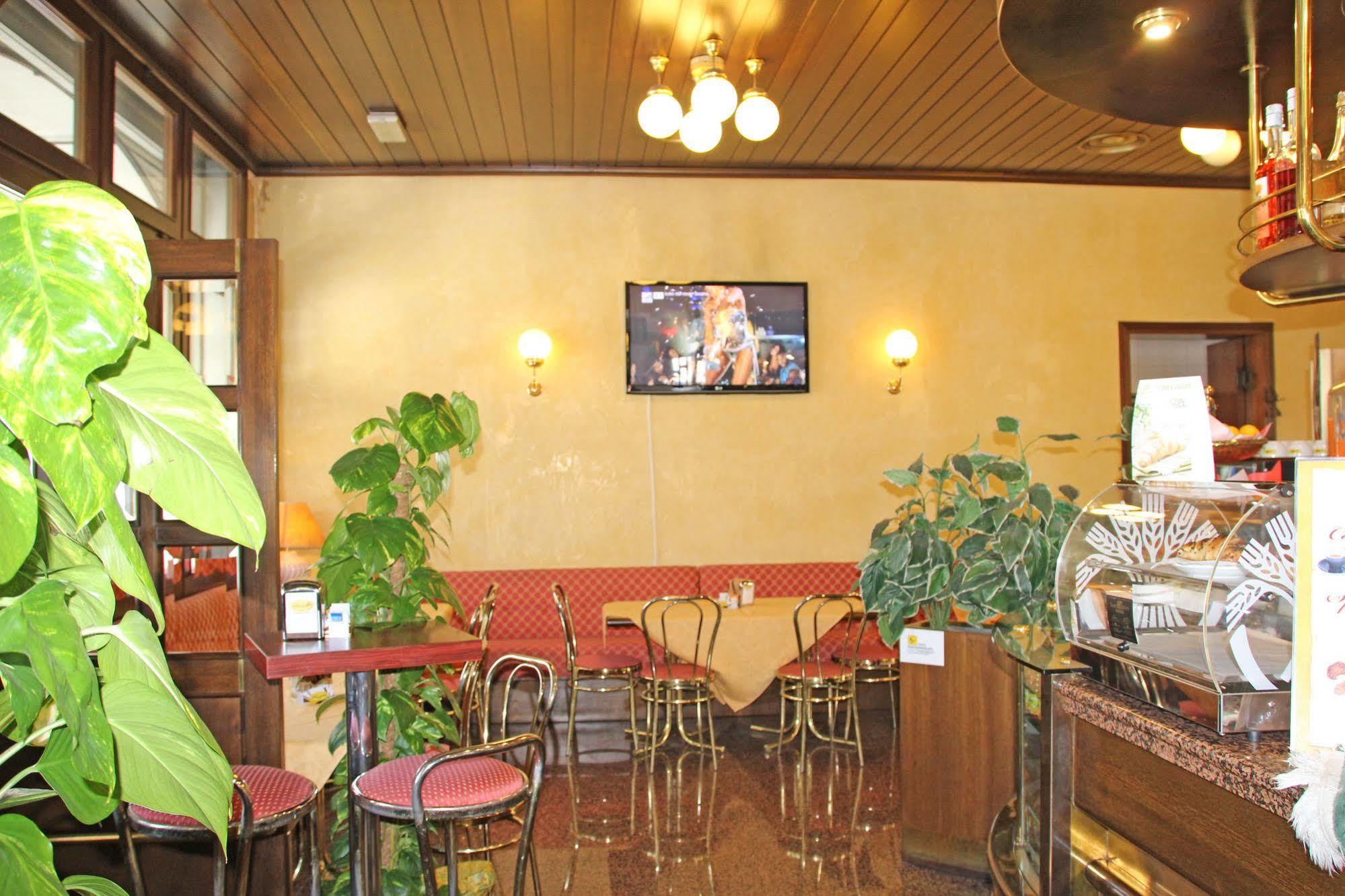 Albergo Ristorante Leon D'Oro Noventa di Piave Buitenkant foto